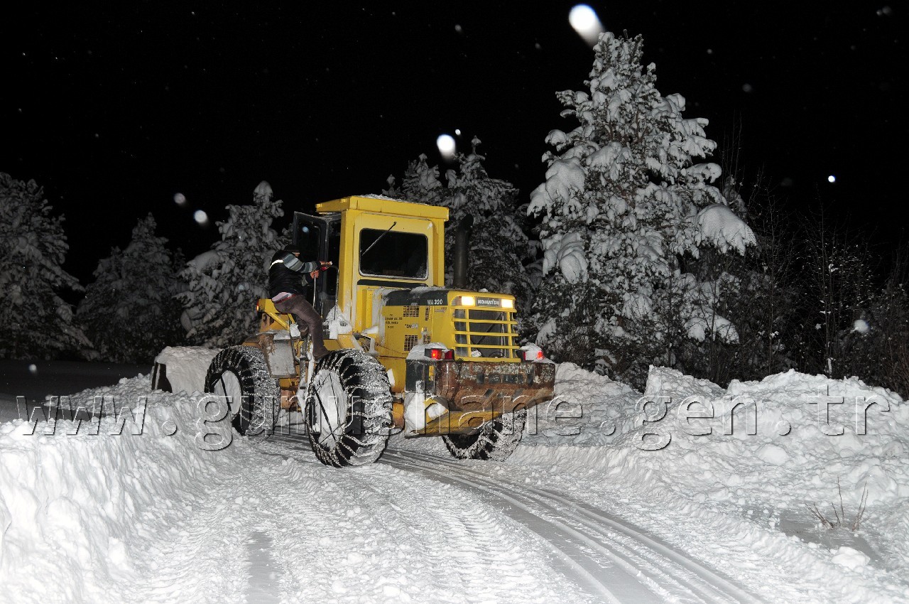 Gümüşhane Köy Yollarında Hummalı Çalışma 7