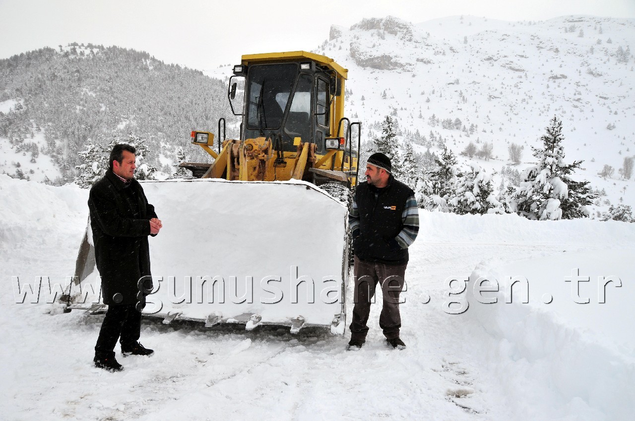 Gümüşhane Köy Yollarında Hummalı Çalışma 8