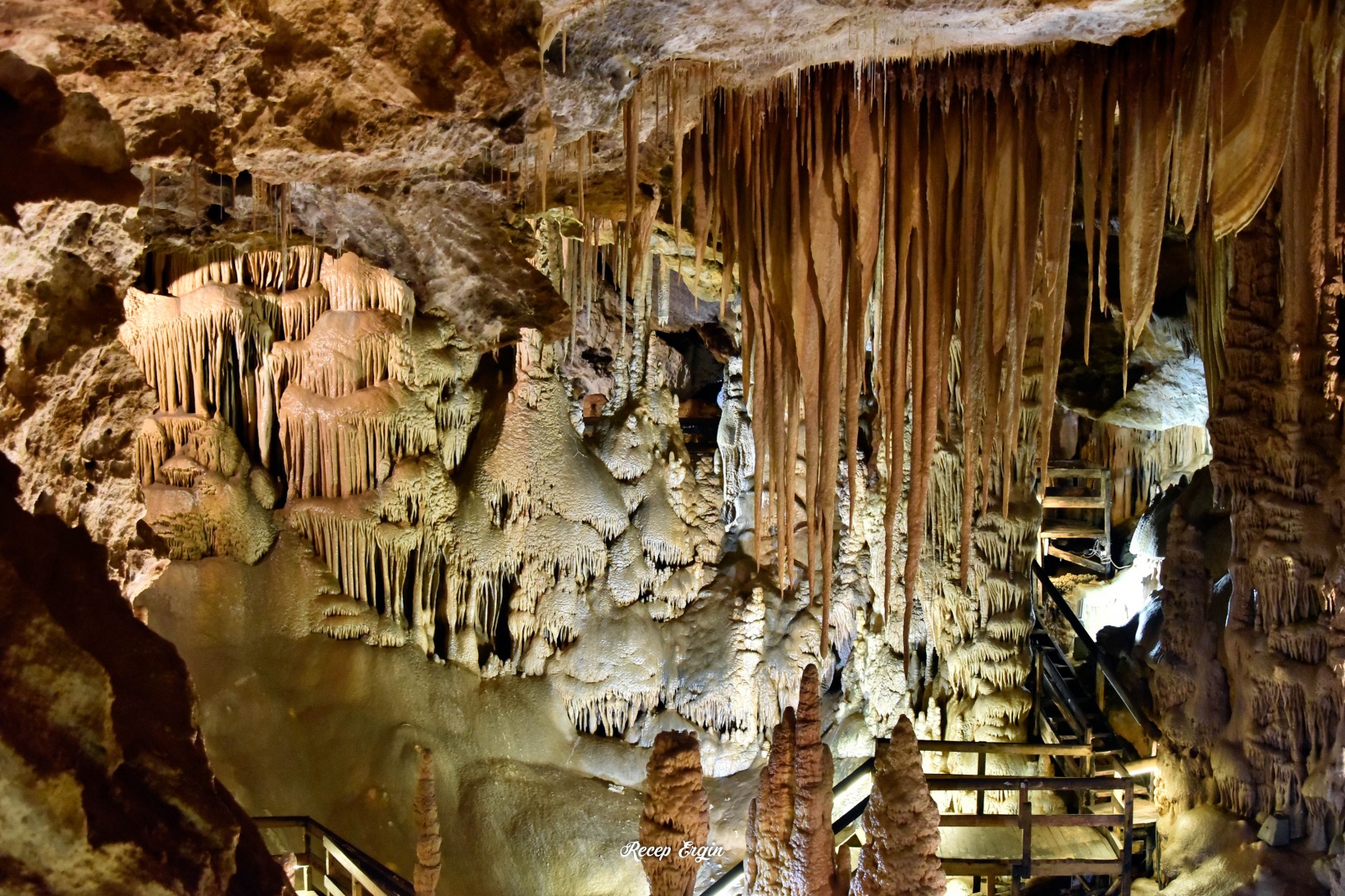 Gümüşhane’nin yeraltı sarayında sezon başladı   22