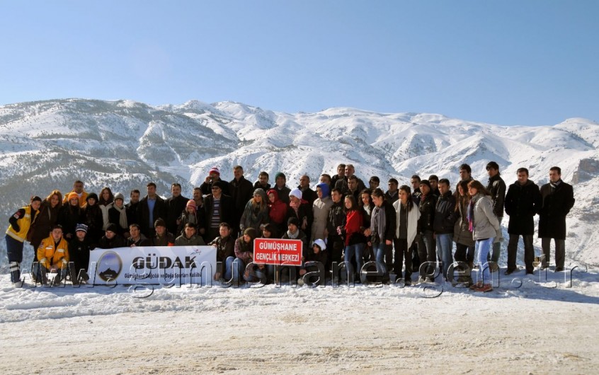 Gümüşhane'de Dumansız Hava Sahası Yürüyüşü 1