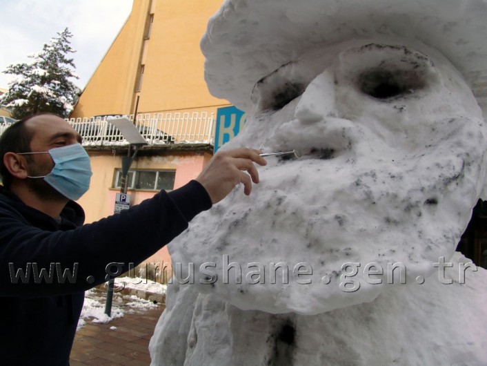 Gümüşhane'de Kar Sanata Dönüştü 4