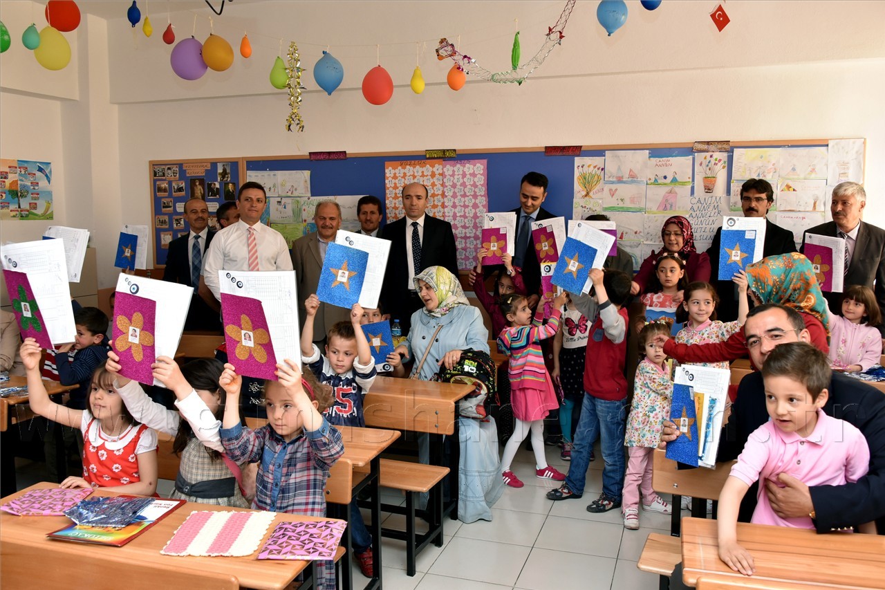 Gümüşhane'de 21 Bin 144 Öğrenci Karne Aldı 2