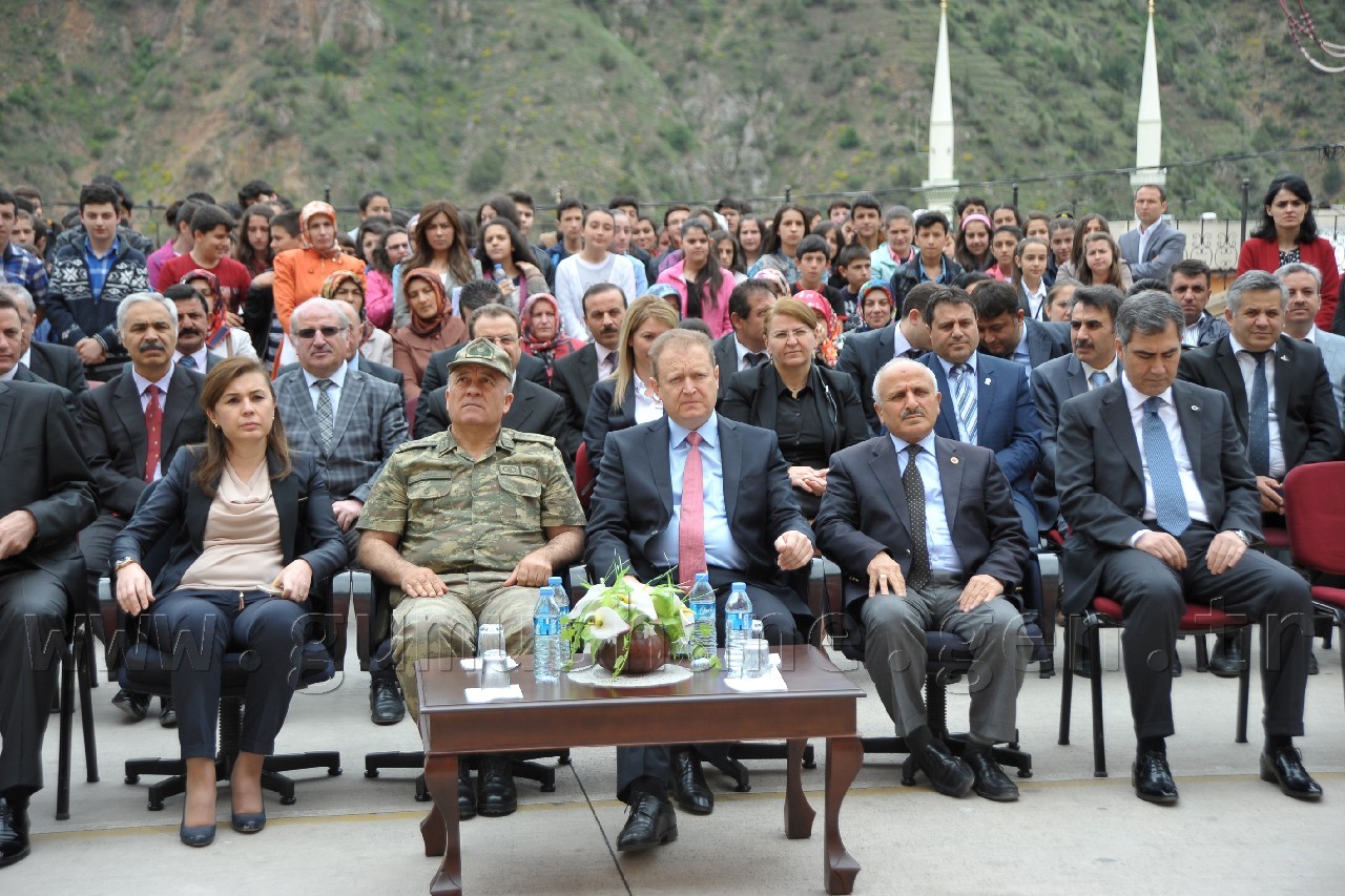 Gümüşhane'de 21 Bin 760 Öğrenci Karne Aldı 8