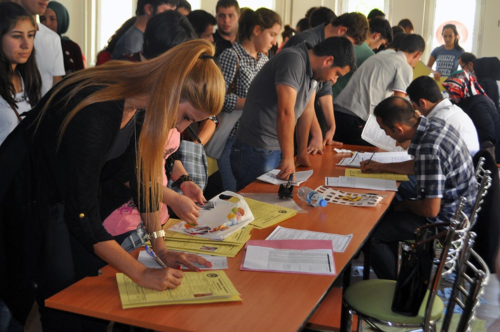 GÜ'ye İlk Gün Bin 265 Öğrenci Kayıt Yaptırdı 1