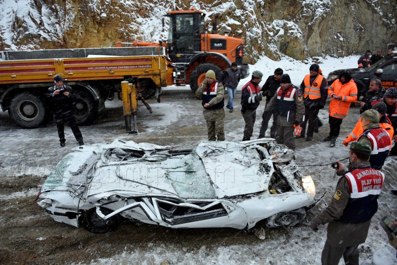 Gümüşhane’de Feci Kaza: 2 Ölü 12