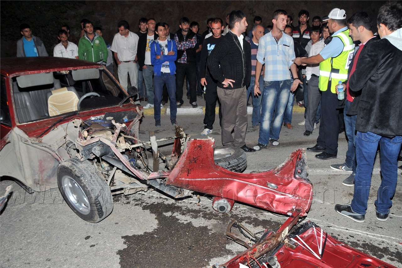 Gümüşhane'de Zincirleme Trafik Kazası 1