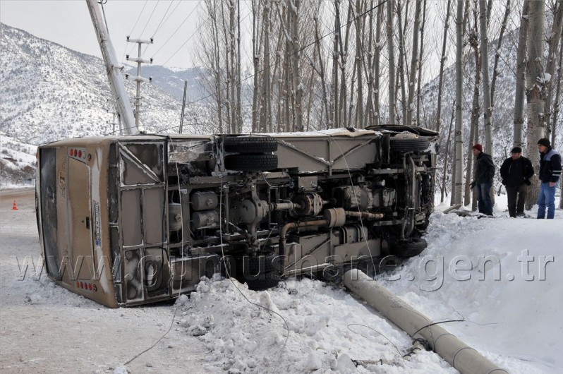 Gümüşhane'de Trafik Kazası: 20 Yaralı 5