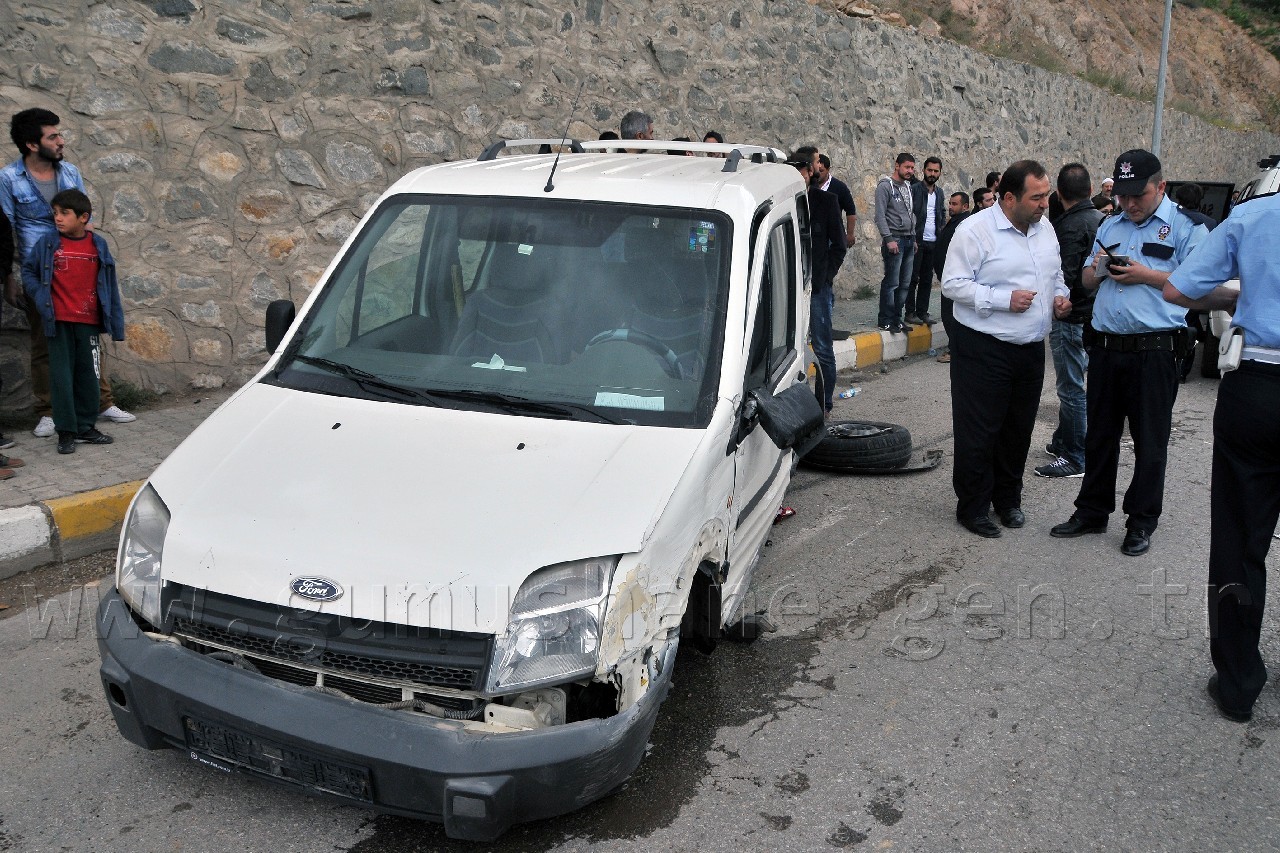Gümüşhane’de Trafik Kazası: 6 Yaralı 2