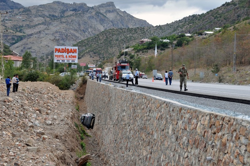 Gümüşhane'de Trafik Kazası: 1 Ölü, 4 Yaralı 3