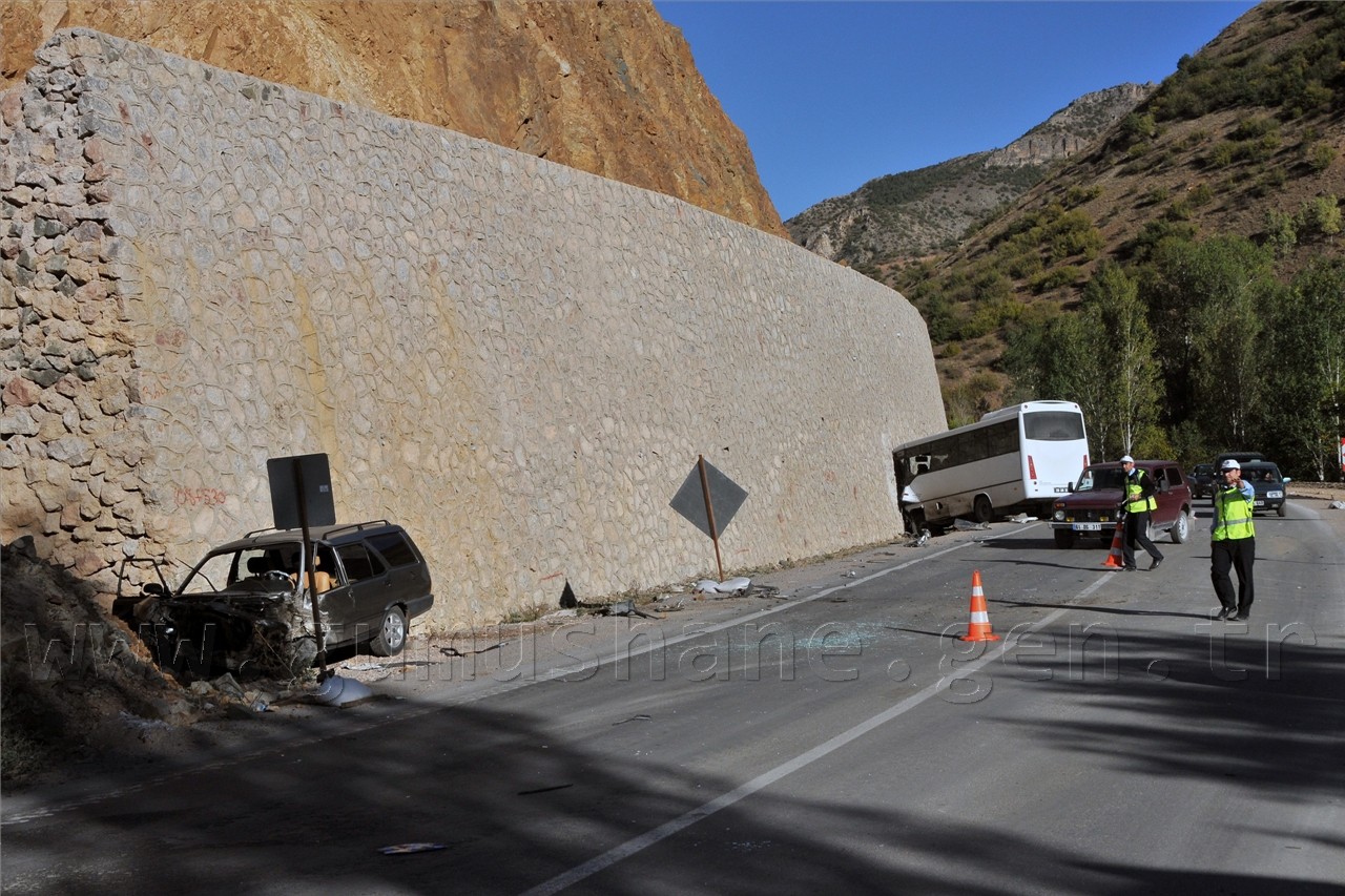 Gümüşhane'de Kaza: 3 Yaralı 3