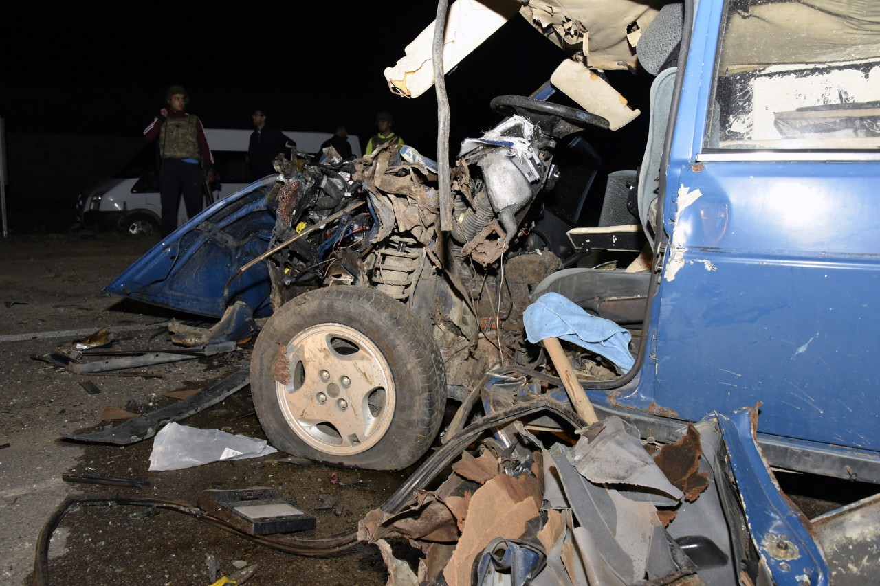 Gümüşhane’de feci kaza: 8 yaralı 12