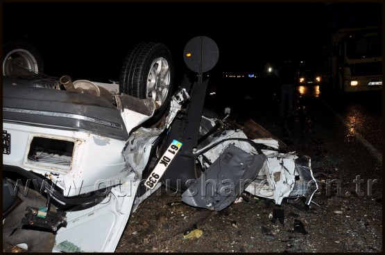 Gümüşhane'de feci kaza: 2 ölü, 2 yaralı 4