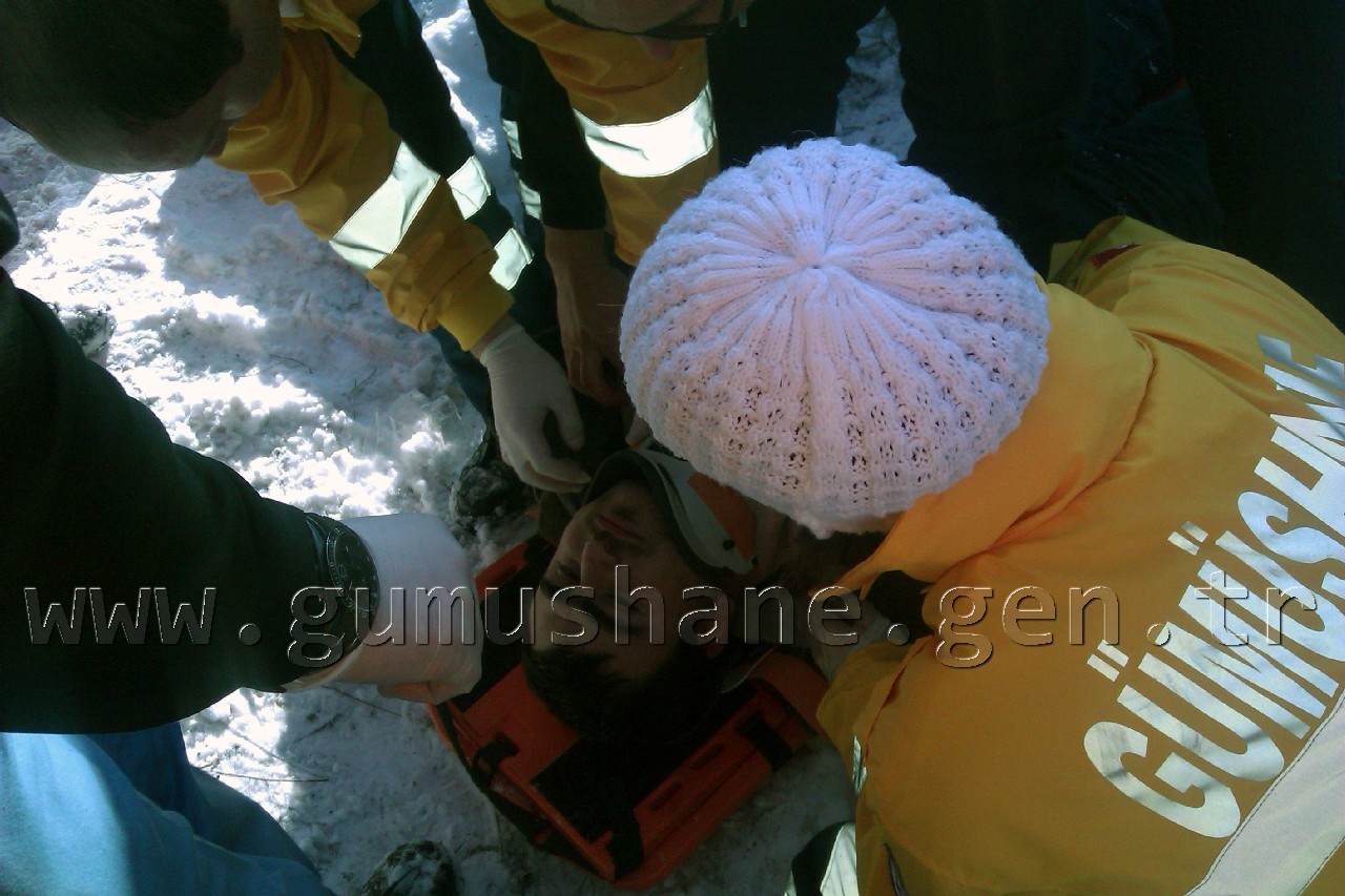 Maden İşçilerini Taşıyan Servis Kaza Yaptı: 9 Yaralı 2