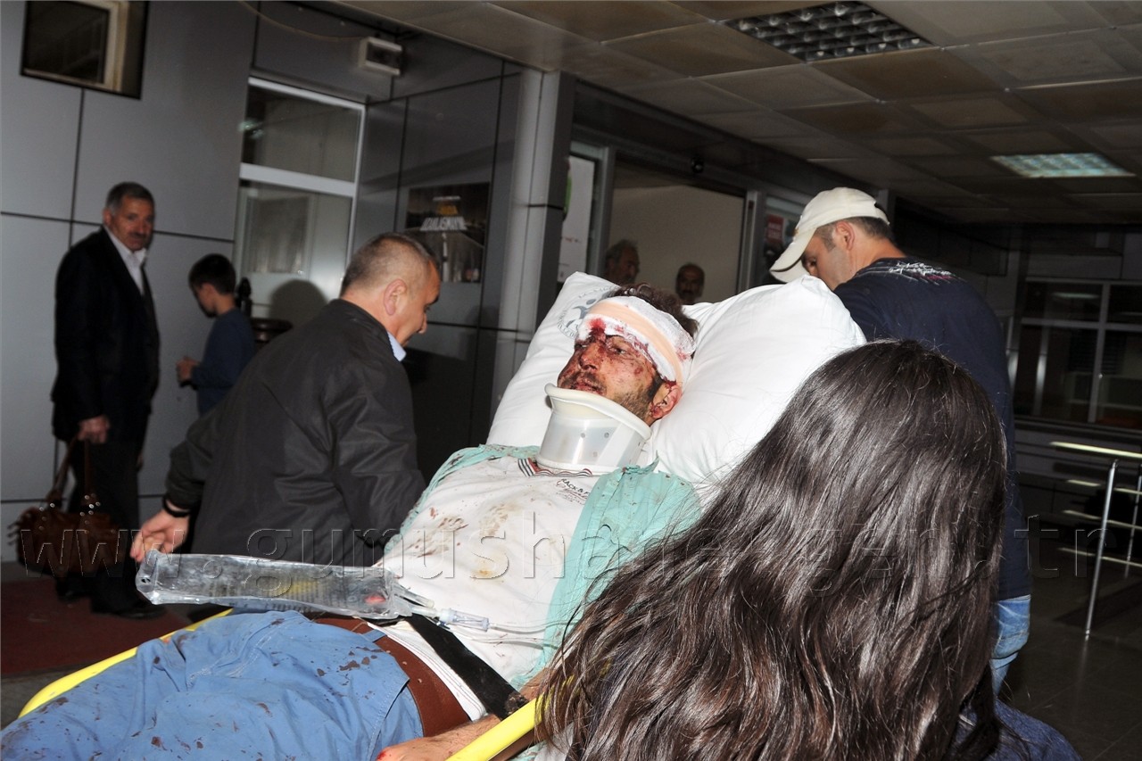 Gümüşhane'de 2 Kaza, 12 Yaralı 4