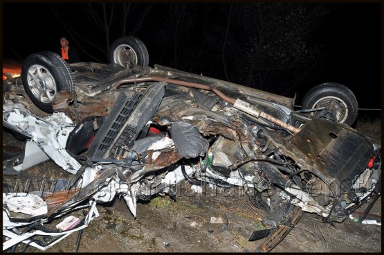 Gümüşhane'de feci kaza: 2 ölü, 2 yaralı 5