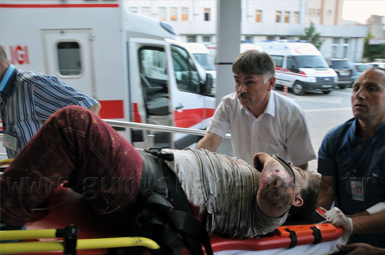 Gümüşhane'de 2 Kaza, 12 Yaralı 6