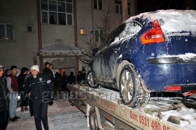 Kaza Yapan Aracı Kurtaran Çekici De Kaza Yaptı 5