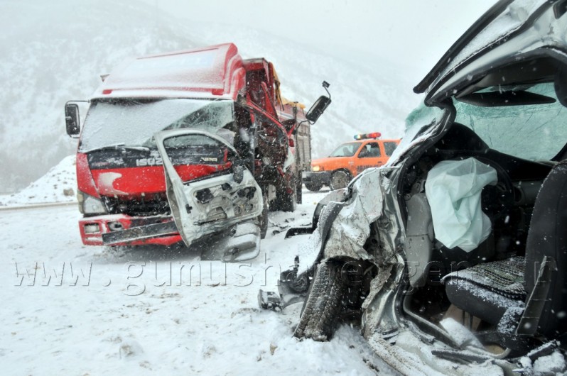 Gümüşhane’de Kar Yağışı Kazaları Da Beraberinde Getirdi 6