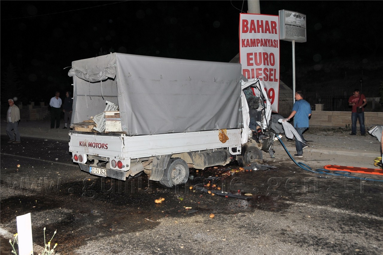 Gümüşhane'de Feci Kaza: 1 Ölü, 3 Yaralı 1