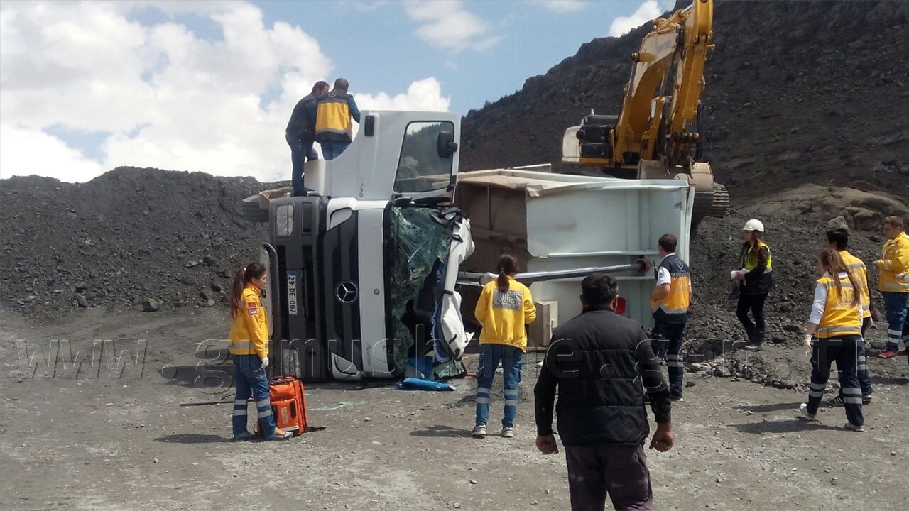 Gümüşhane’de Feci Kaza: 1 Ölü 13