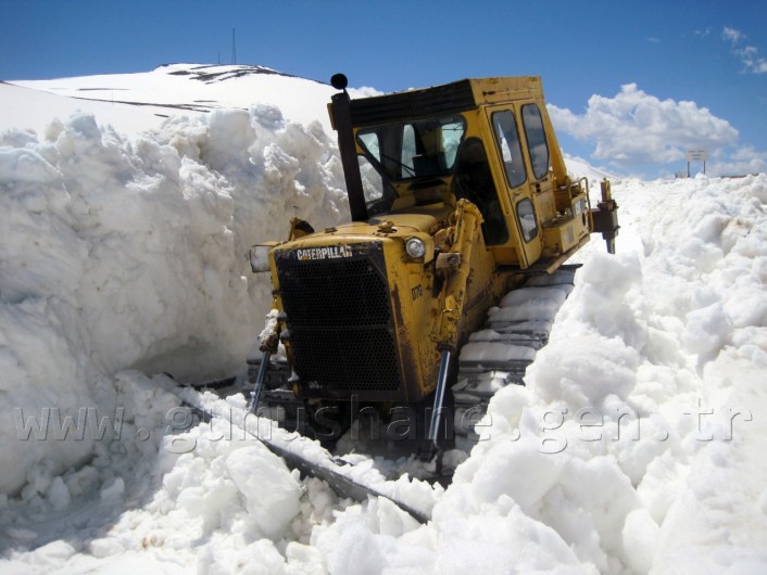 Kazıkbeli Yaylasının Yolu Açıldı  3