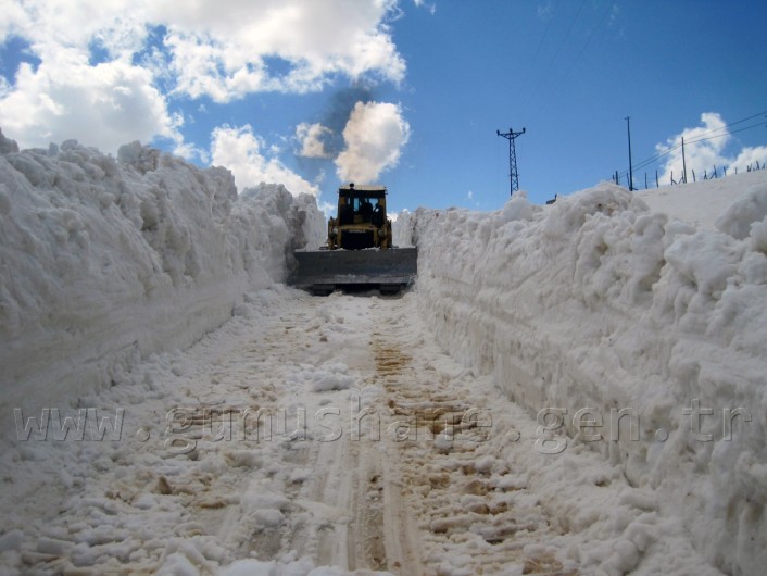 Kazıkbeli Yaylasının Yolu Açıldı  4