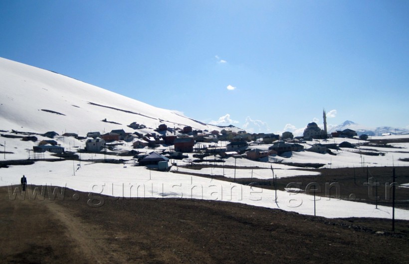 Kazıkbeli Yaylasının Yolu Açıldı  5