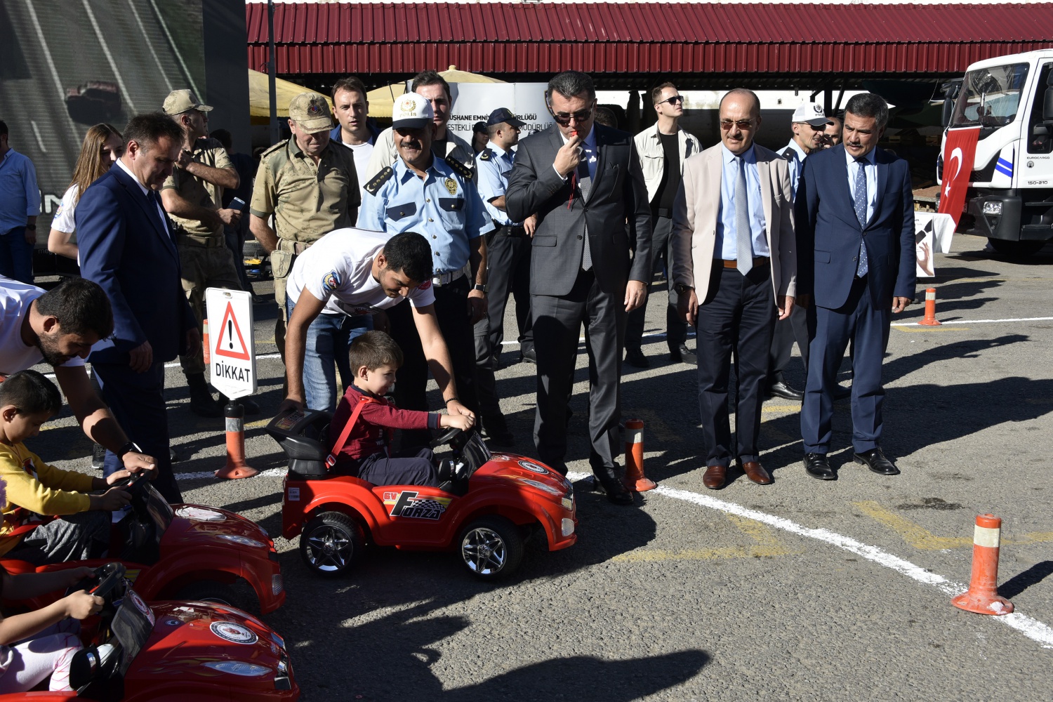 Gümüşhane’de ‘Emniyet Kemeri ile Hayata Bağlanın’ projesi başladı 32