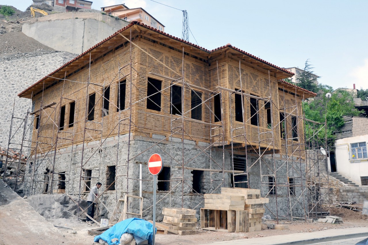 Raif Tuna Konağında Restorasyon Çalışmaları Devam Ediyor 1