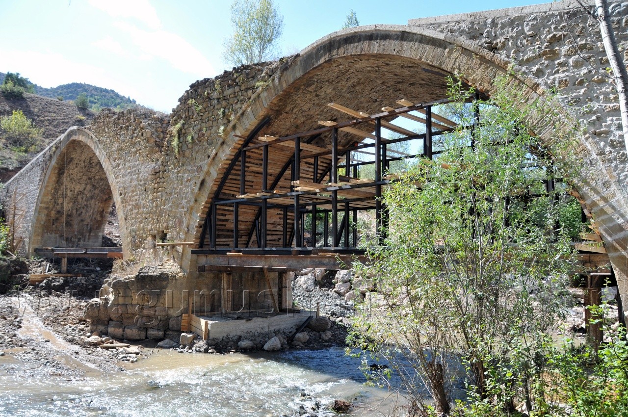 Tohumoğlu Köprüsü Onarılıyor 3