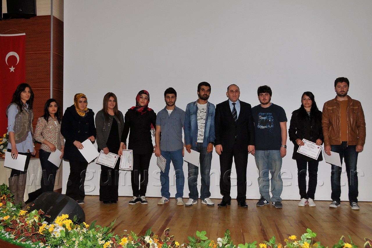 Gümüşhane'de 650 Üniversite Öğrencisi Girişimcilik Sertifikası Aldı 6