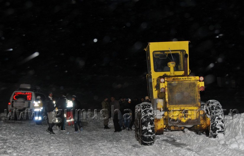 Dağda Mahsur Kalan Köylüler 3 Saatlik Operasyon İle Kurtarıldı 1