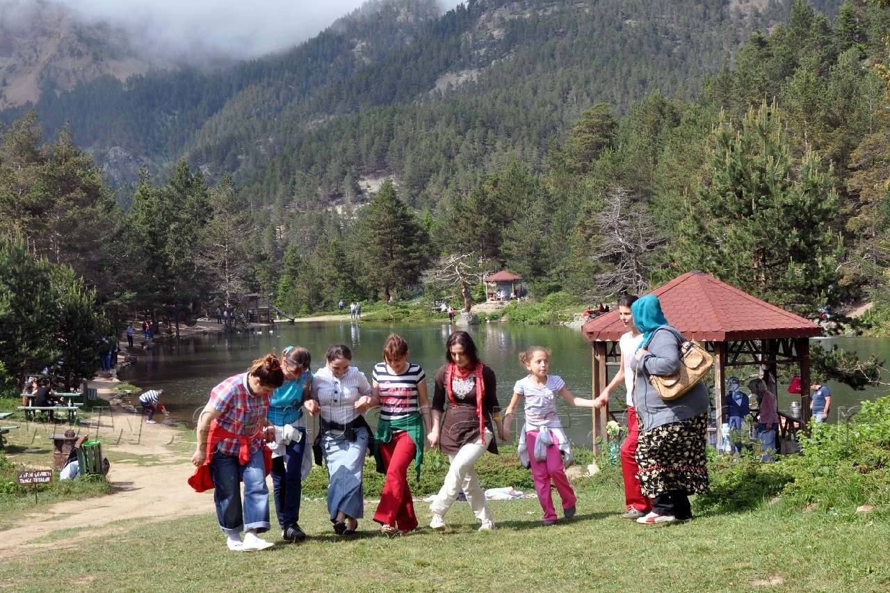 Limni Gölünde Karne Bereketi 2
