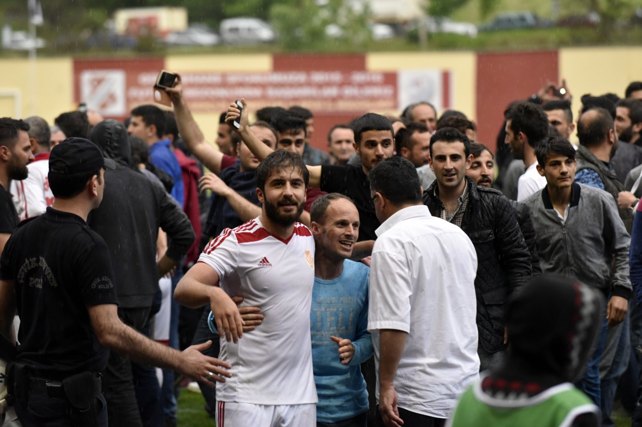 'Buraya hak ederek geldik' 11