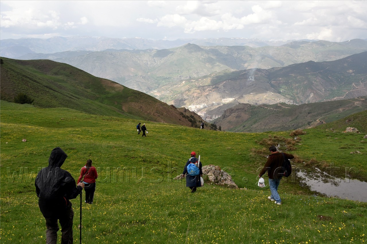 Gümüşhaneli Dağcılar Göller Bölgesine Yürüdü 11