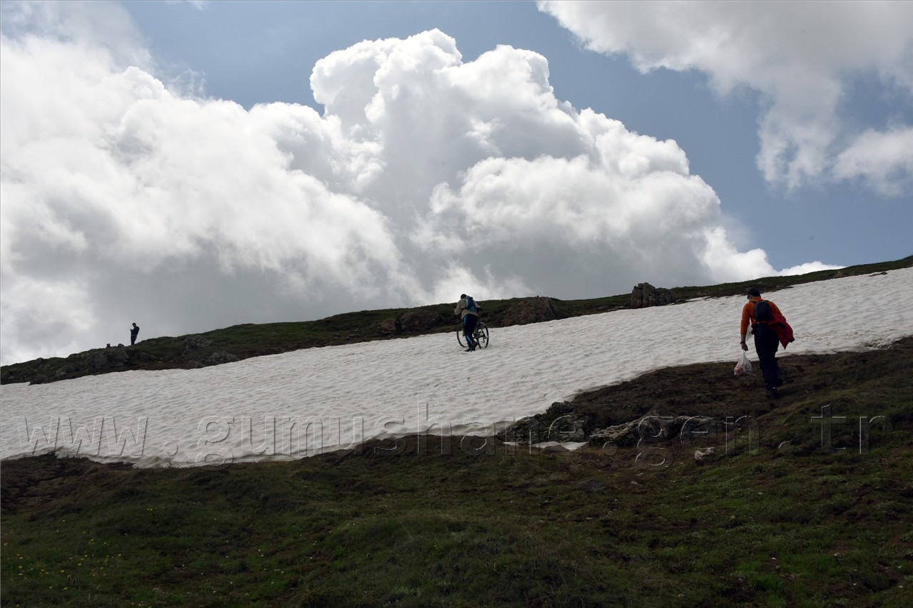 Gümüşhaneli Dağcılar Göller Bölgesine Yürüdü 5