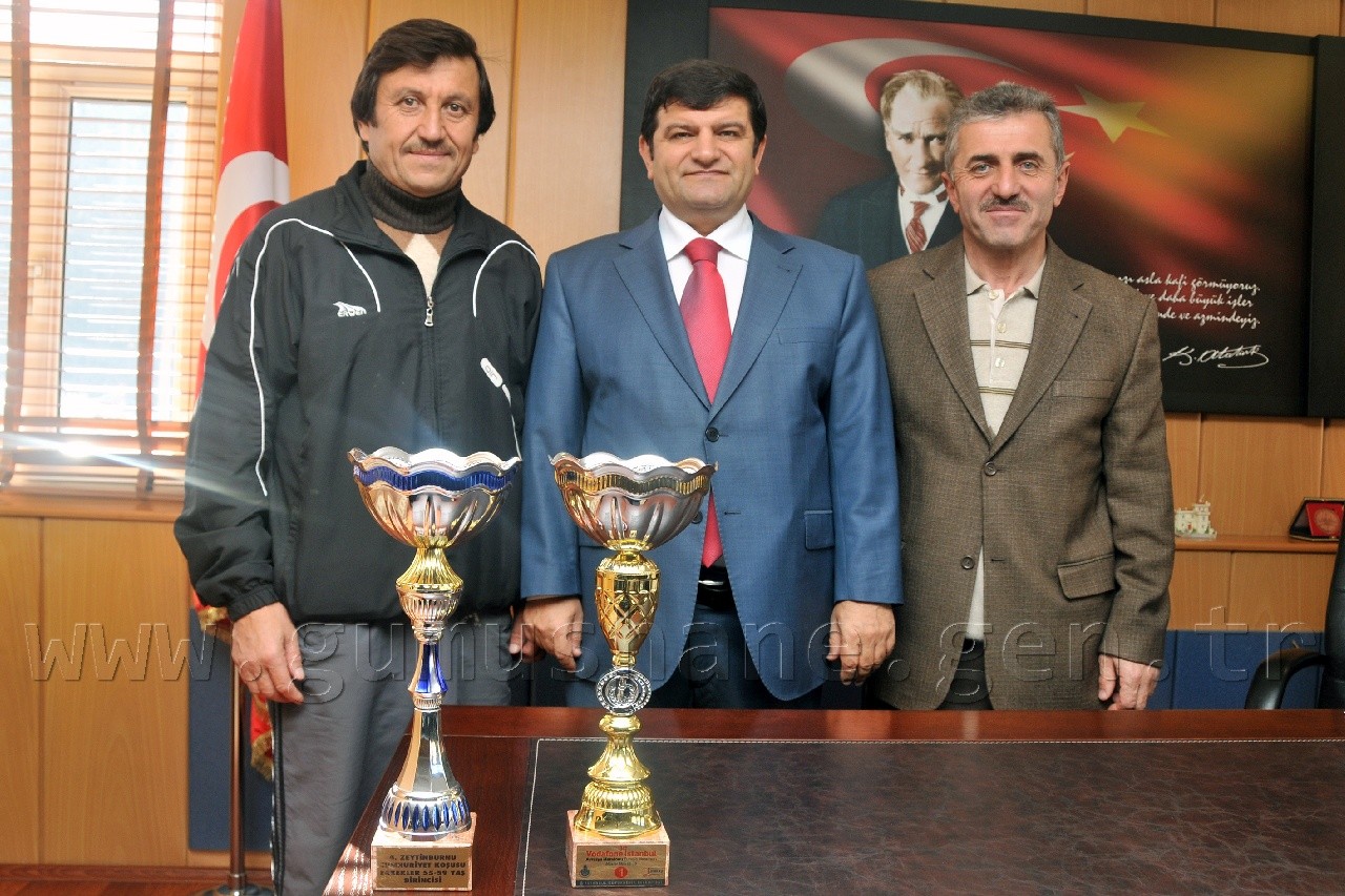 Şampiyon Maratoncudan Vali Mayda'ya Ziyaret 1