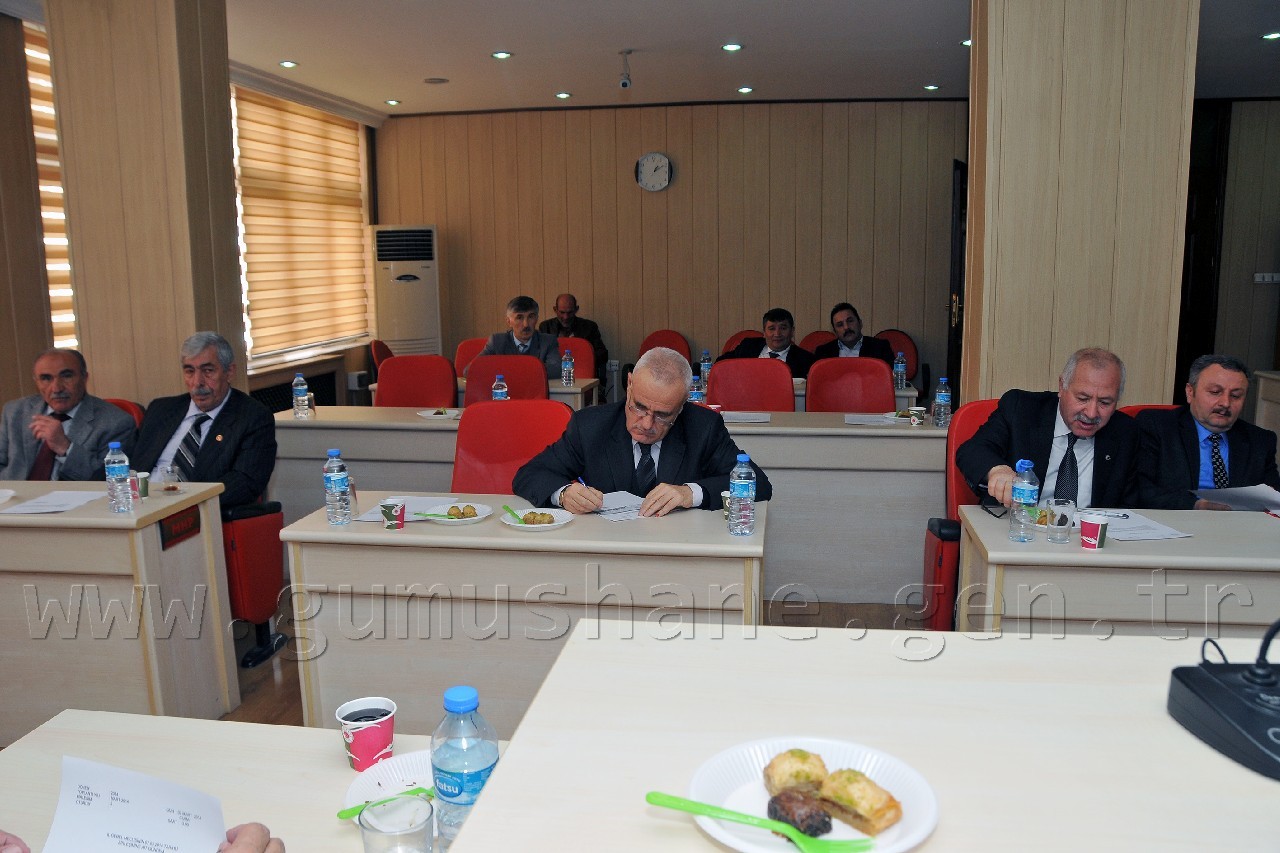 Gümüşhane İl Genel Meclisine Tatlı Veda 1