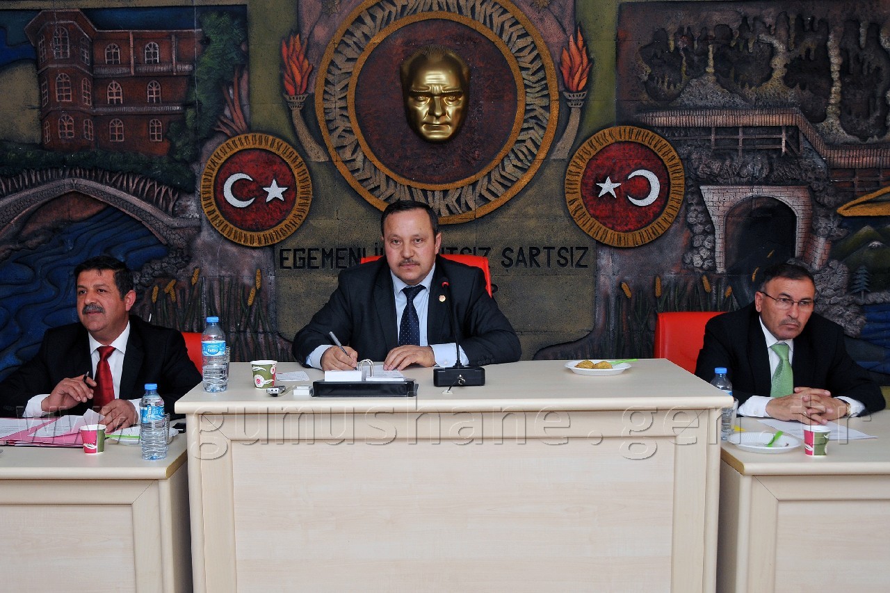 Gümüşhane İl Genel Meclisine Tatlı Veda 3