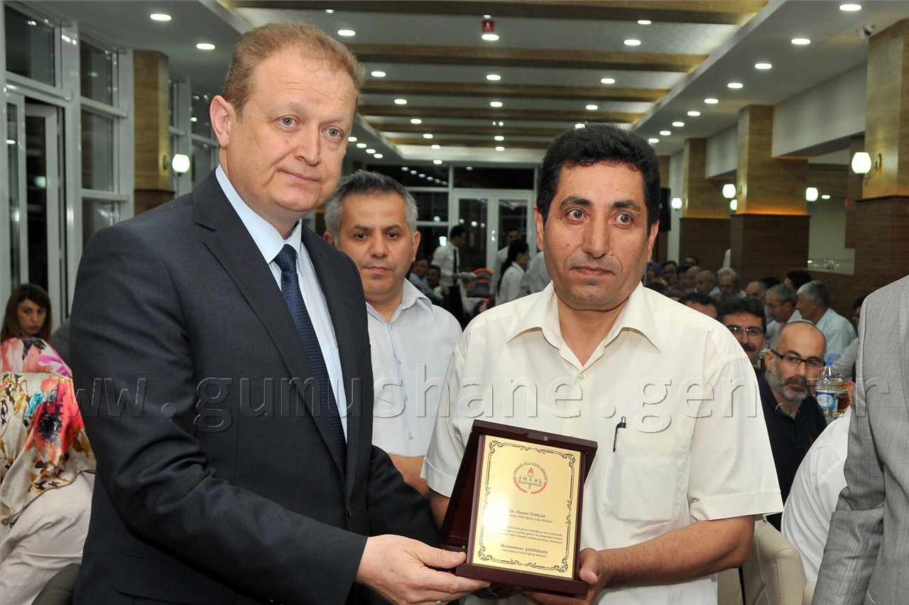 Gümüşhane İl Milli Eğitim Şube Müdürü Ve Şefi İçin Veda Töreni Düzenlendi 3