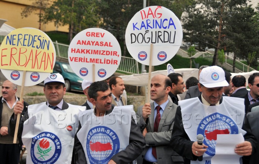 Memurlar Gümüşhane'de de Eylemde 1