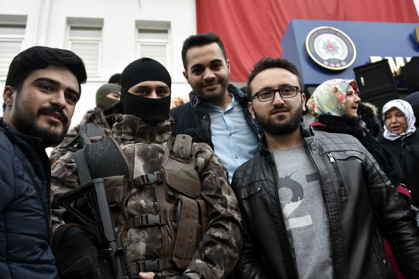 Gümüşhane'de 10 bin kişi terörü lanetledi 17