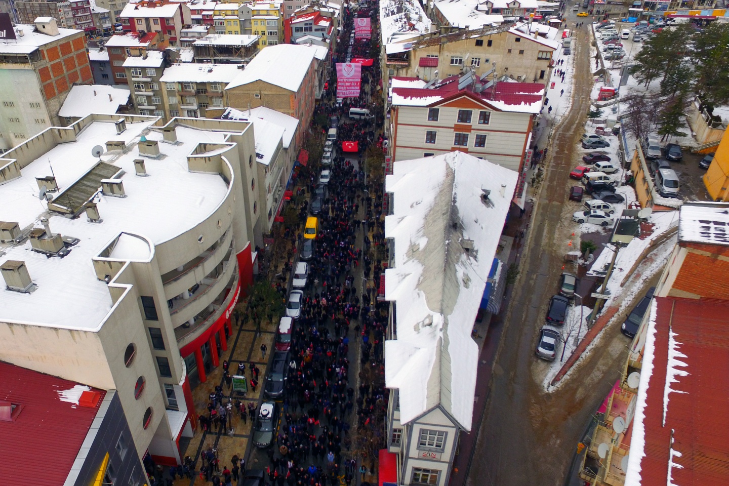 Gümüşhane'de 10 bin kişi terörü lanetledi 32
