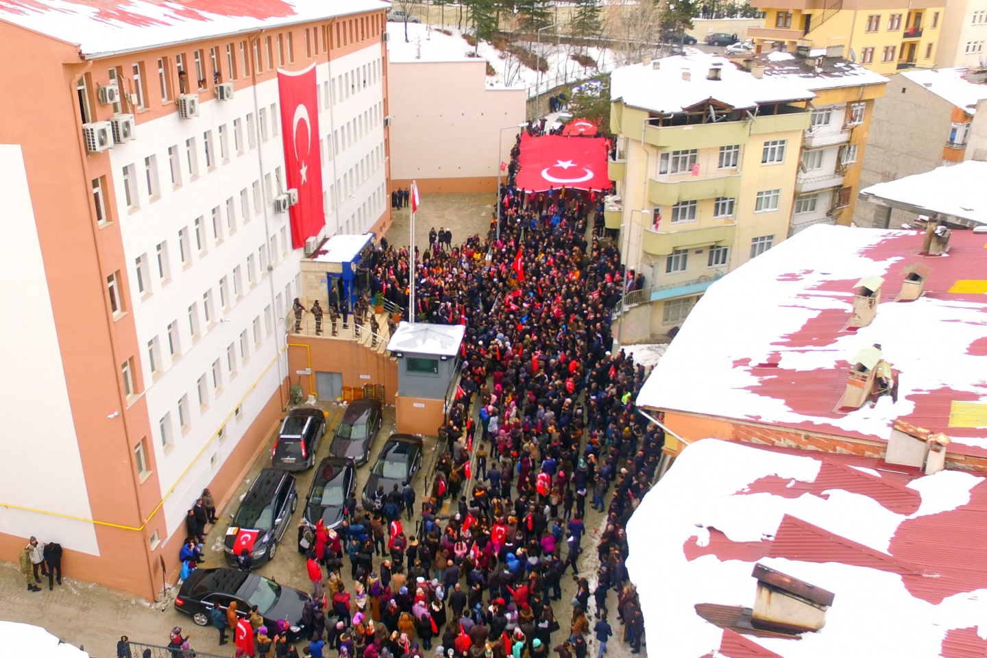 Gümüşhane'de 10 bin kişi terörü lanetledi 44