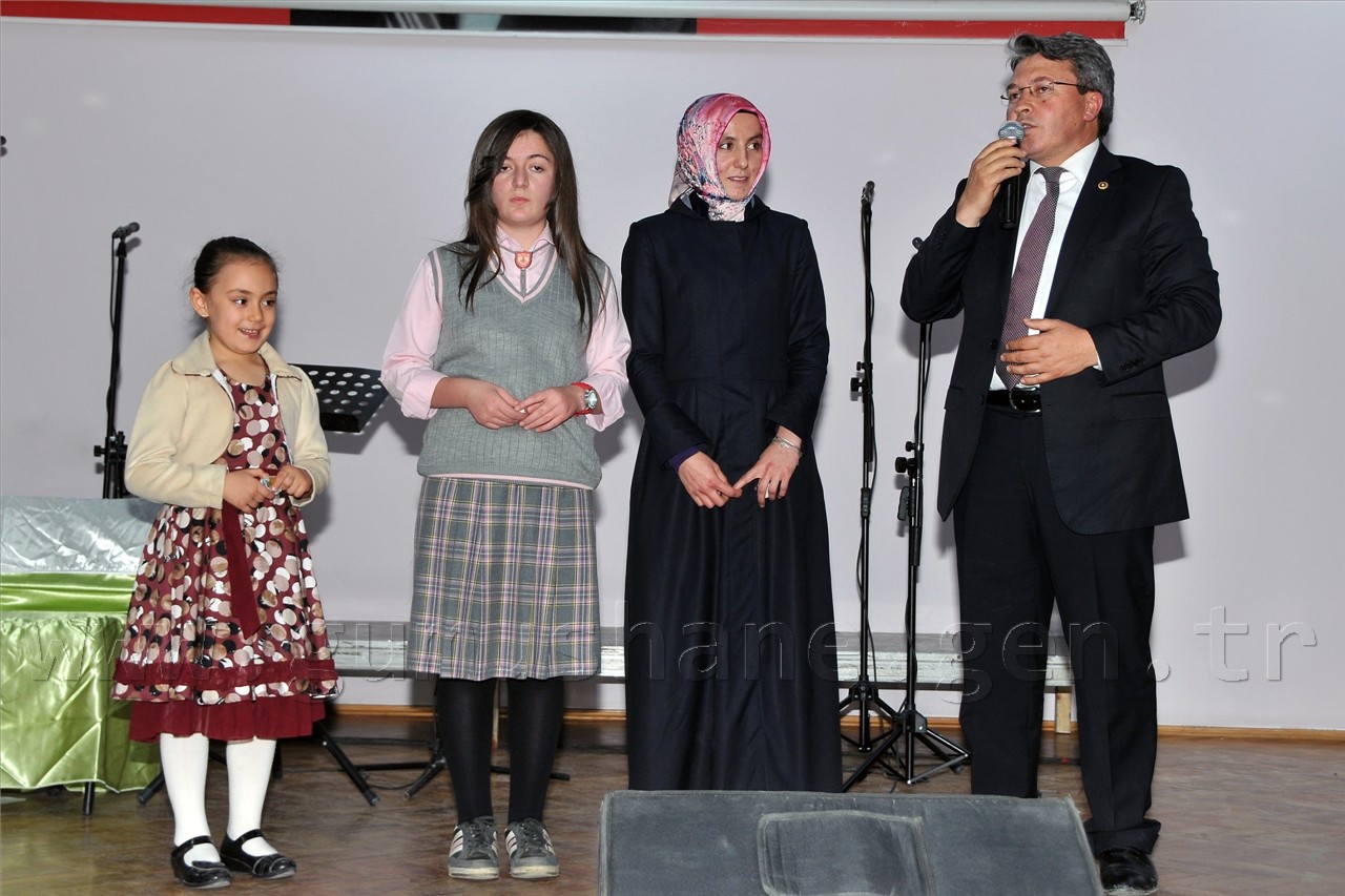 Gümüşhane'de Öğretmenler Günü Kutlaması 4