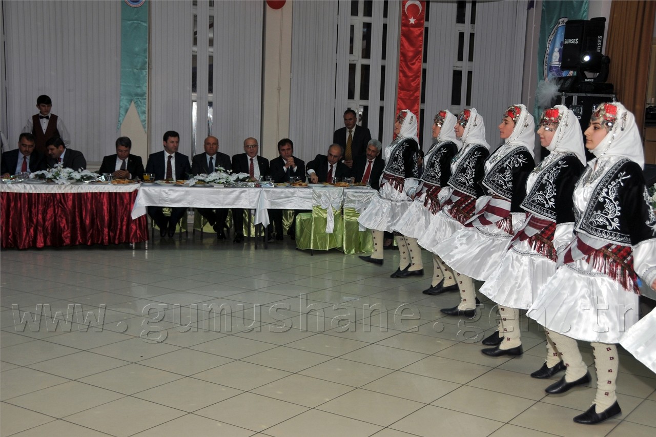 Gümüşhane'de Öğretmenler Günü Kutlaması 6