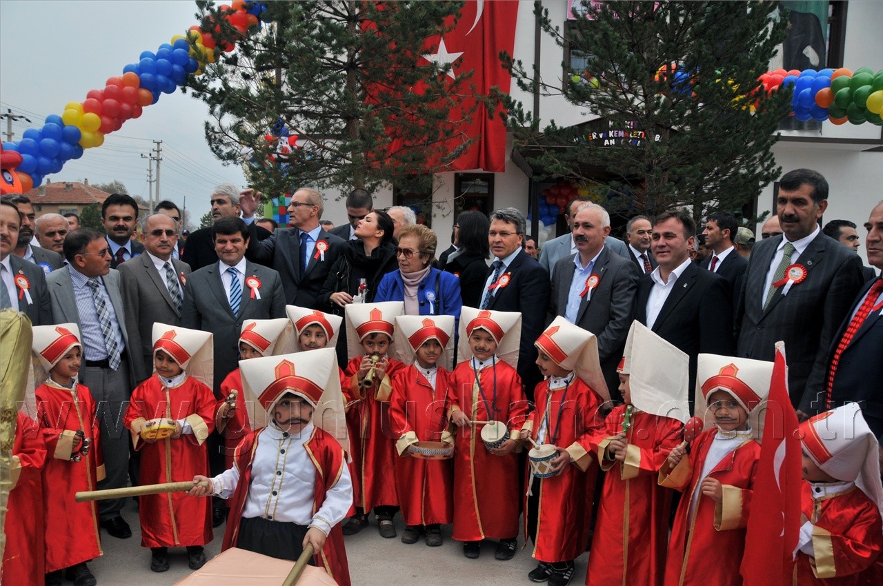 Kelkit'te Ülker ve Kemalettin Başar Anaokulu Hizmete Açıldı 5