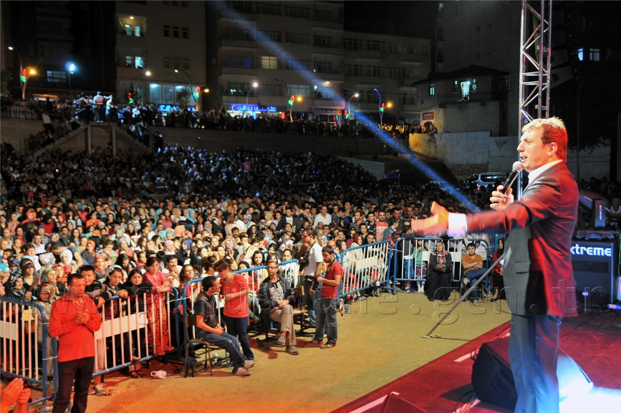 Gelmem Dedi Ama Geldi! 1