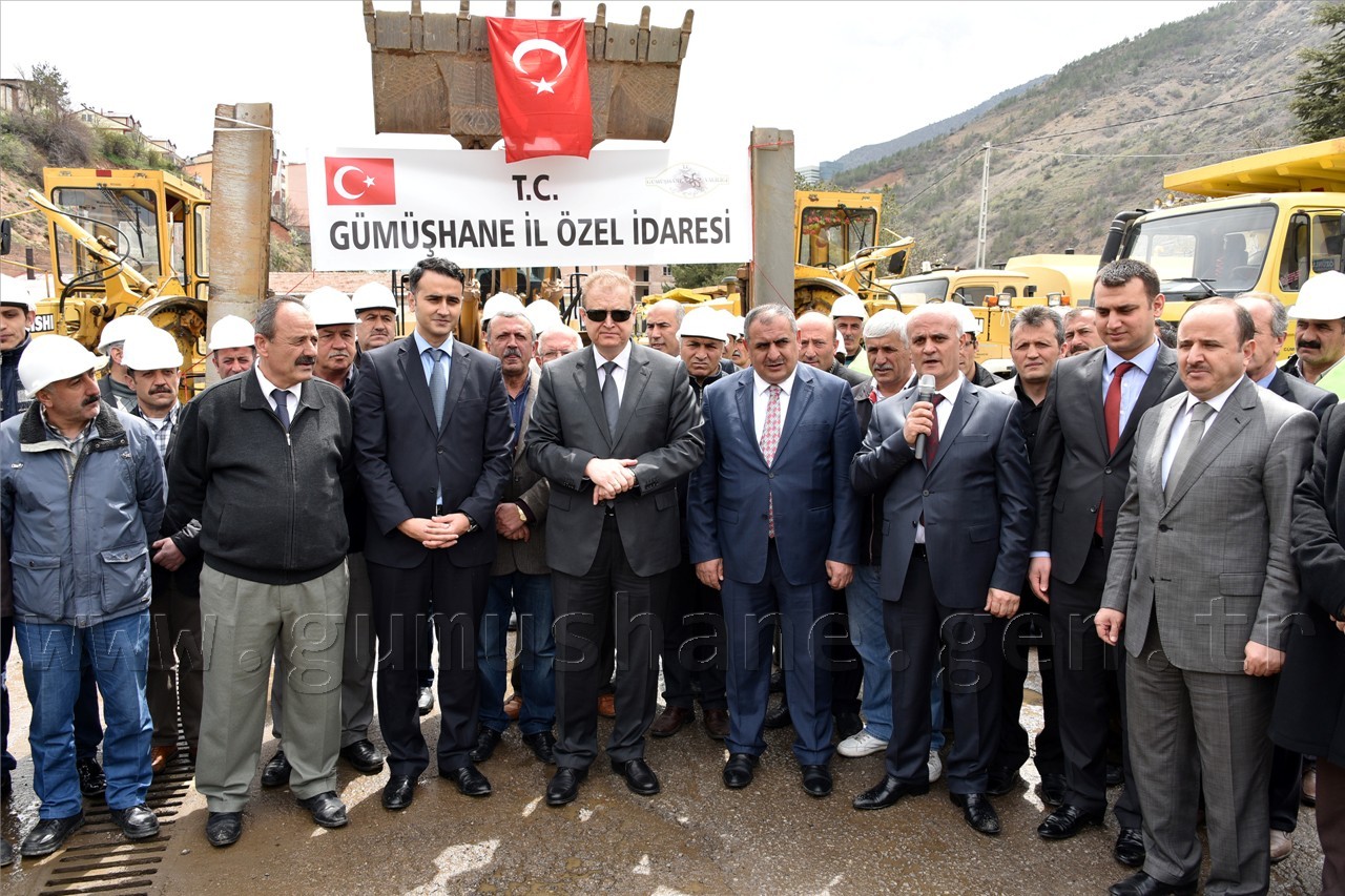 Gümüşhane İl Özel İdaresinde İş Sezonu Dualarla Açıldı 4