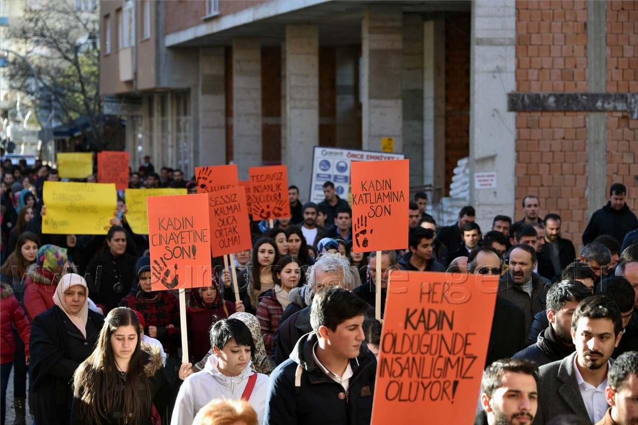 Gümüşhane’de Üniversite Öğrencileri Özgecan Ve Fırat İçin Yürüdü 6